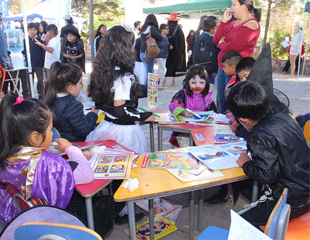 Iniciativa educativa de SQM Litio que fortalece la comprensión lectora en San Pedro de Atacama